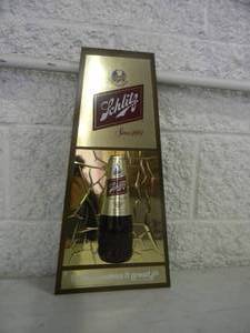 lot 11 image: VINTAGE 1979 Schlitz Beer 3D BEER BOTTLE SIGN - AWESOME OLD SCHOOL PIECE - APPROX 9 By 18 - SEE PICTURES