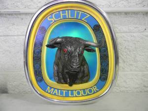 lot 17 image: VINTAGE 1970s SCHLITZ MALT LIQUOR THE BULL RED EYES 3D LIGHTED ADVERTISING SIGN - WORKS - RARE FANTASTIC OLD SCHOOL PIECE - APPROX 15 By 17 - SEE PICTURES
