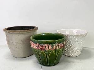 lot 209 image: 3 Planters