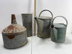 lot 190 image: GALVANIZED WATER CANS AND OTHER ITEMS