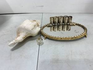 lot 32 image: VINTAGE MIRROR LIPSTICK HOLDER, MINIATURE PERFUME BOTTLE AND SHELL