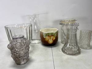 lot 43 image: MADE IN GERMANY FLOWER POT, PITCHERS, LANTERN AND CANDLE COVER LOT