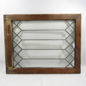lot 42 image: Vintage Wood Leaded Glass Window