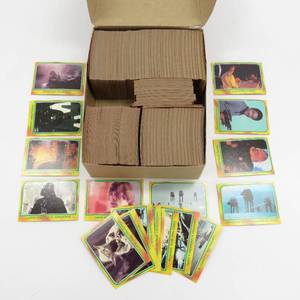 lot 52 image: Large Lot of Vintage 1980 Star Wars Empire Strikes Back Series 3 Trading Cards