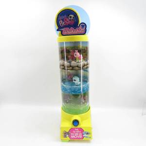 lot 57 image: Collectible 2011 Littlest Pet Shop Hasbro Store Display Walkables