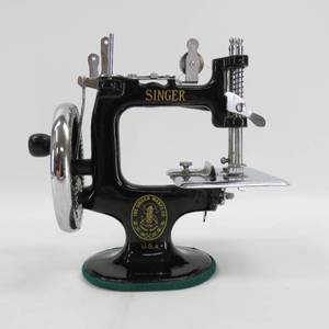 lot 84 image: Antique Miniature Childs Size Singer Sewing Machine Made in Turkey