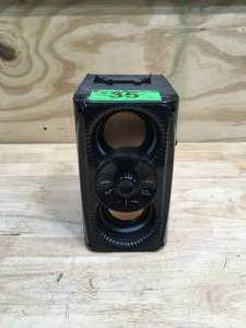 lot 116 image: Dindin Portable Speaker