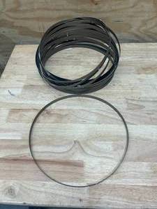 lot 123 image: Lot of-   19 Bandsaw Blades 10.5 inch