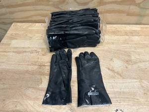 lot 134 image: Lot of 12 Pairs of Rubber Gloves