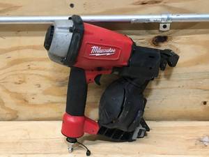 lot 186 image: Milwaukee Coil Roofing Nailer (Tool only)