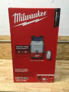 lot 197 image: Milwaukee Switch Tank 4-Gallon Backpack Water Supply Kit