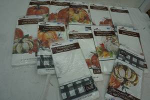 10 -ThanksgivingFall Paper Tablecloths