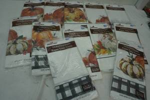 10 -ThanksgivingFall Paper Tablecloths