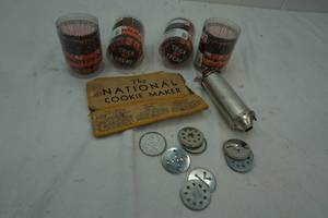 Vintage Cookie Maker & Cupcake Papers