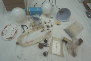 Hardware - Light Bulbs, Plug in adapters, Heat Lamp (non bulb)