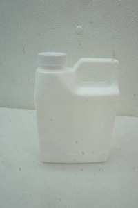 240 16 oz White Plastic Containers with Caps