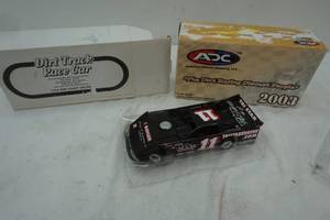 Dirt Track Race Car #11 Diecast Models Sale 124