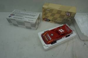 Dirt Track Race Car #11 Diecast Models Sale 124