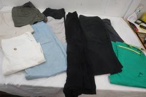 Variety of Womens Size 16 Shorts, scrubs, capris