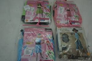4 Small 66X Girls Halloween Costumes