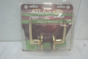 Atlas Hall & Closet Non-Locking Door Handle (appears new)