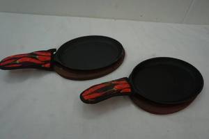 Kitchenware 2 Fiesta Pans