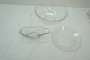 Pyrex Glass Mixing Bowl, Gravy bowl and glass plate