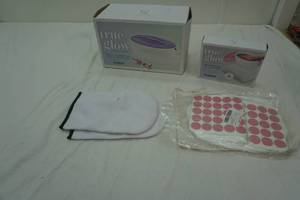 Conair True Glow Thermal Paraffin Spa, Gloves, extra gloves, and Extra Wax