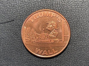 1 Ounce .999 Fine Copper Round Trumps Wall