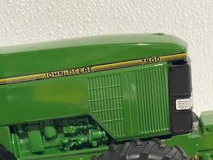 John Deere Die Cast Tractor Missing Axle