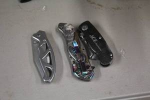 lot 808 image: Lot of (3) Assorted Folding Knives with Belt Clip