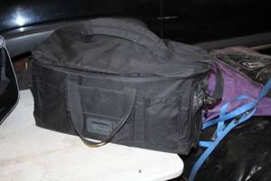 lot 812 image: Galls Duffle Bag