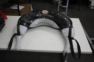 lot 752 image: Suples Ltd Bulgarian Bag 37-lb Exercise Bag