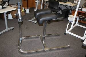 lot 740 image: Paramount SportsTrainer Roman Chair