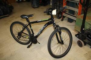 lot 878 image: Schwinn Ranger 22 Mens Trail Bike 18 BlackSilverYellow Frame