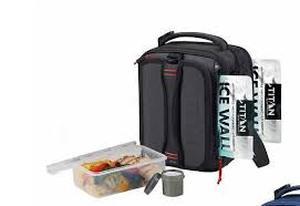 lot 18 image: Titan Arctic Zone Fridge Cold, Crush Resistant Lunch Pack with 2 Ice Walls