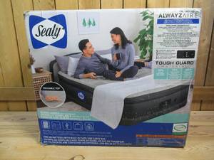 lot 42 image: Sealy AlwayzAire Tough Guard Air Mattress - Queen