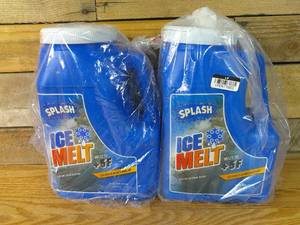 lot 115 image: Set of 2 SPLASH 12lbs Ice Melt Jugs-1 Lid is Broken