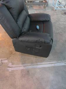 lot 183 image: Catnapper Heating Massage Black Leather Recliner