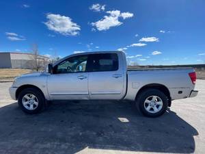 2004 Nissan Titan SE - 4X4 - 2 OWNERS
