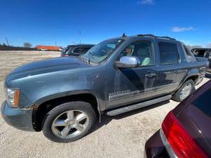 2012 Chevrolet Avalanche LTZ - 4X4 - 2 OWNERS
