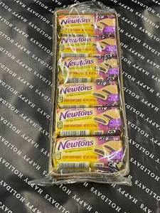 lot 92 image: Fig Newtons 12 bars