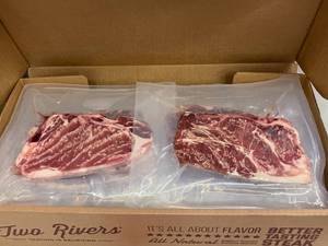 I      Box of Beef Strip Loin Steaks 8.40 LBs