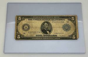 lot 17 image: Error On Back (Offset) 1913 G Series Of 1914 Large Five Dollar Federal Reserve Note 1-A (In Protective Sleeve)