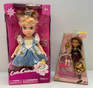 lot 78 image: Vintage Disney Little Cinderella & Bratz Play Sports Doll (NIB)