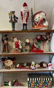 lot 254 image: Misc. Vintage Christmas Items
