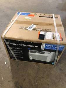 LG 8,000 BTU 115V Window Air Conditioner Cools 350 sq. ft. with Wi-Fi, Remote and in White Customer Returns See Pictures
