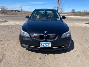 lot 2 image: 2010 BMW 528i AWD