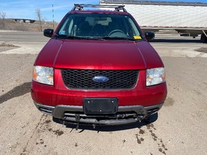 lot 14 image: 2006 Ford Freestyle
