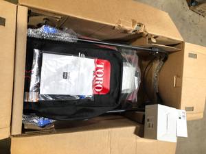 Toro 60V 21in Self Propelled Push Lawn Mower 5Ah Kit customer return see pictures